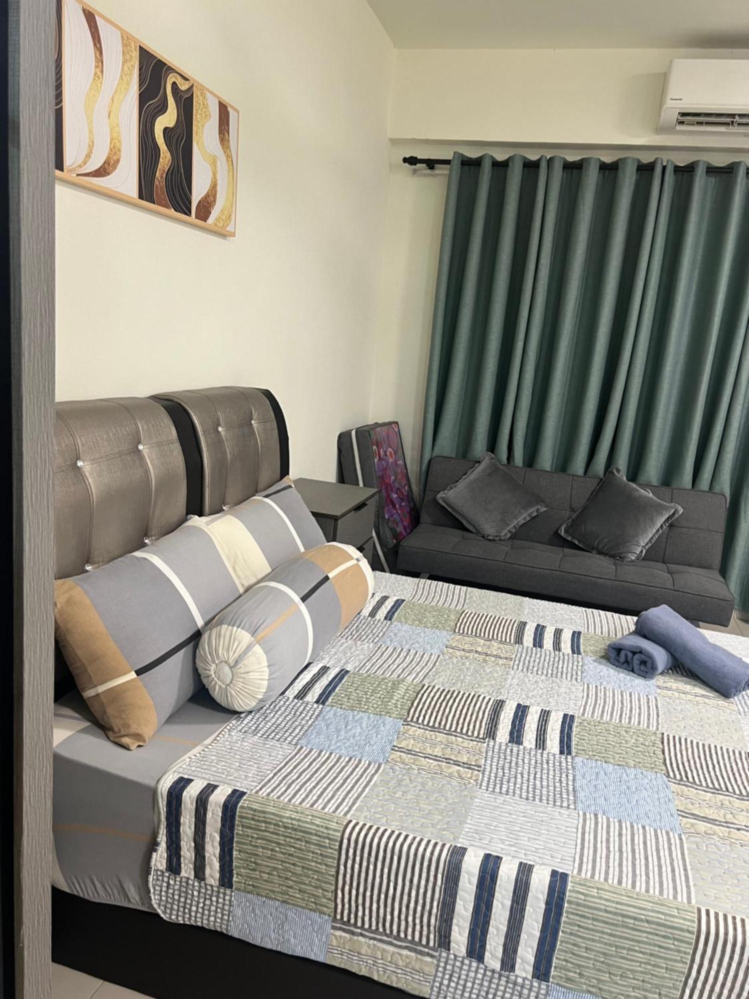 Mie Edusphere Suite, Of Near Tamarind Square