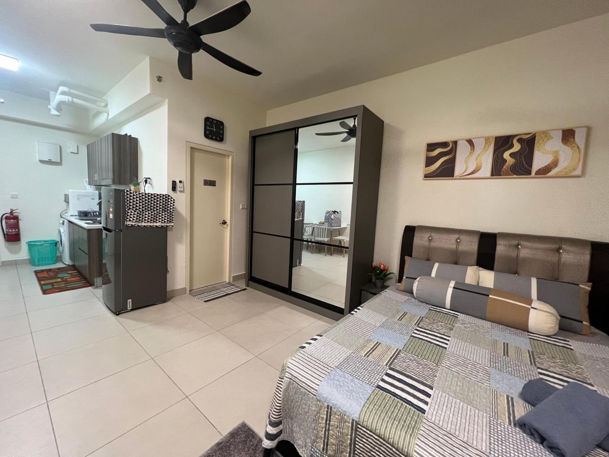 Mie Edusphere Suite, Of Near Tamarind Square